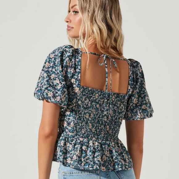 Astr the Label  Clairemont Floral Top - Picture 5 of 6